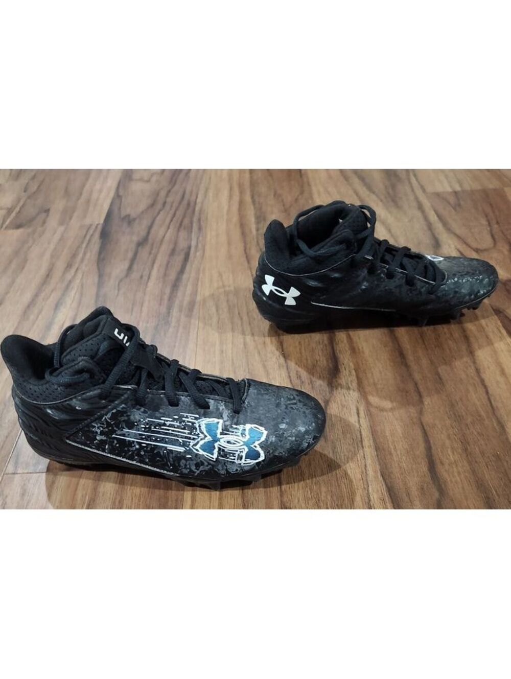 Under Armour Blur Smoke Jr Mid Black/Grey Boys' Football Cleat Sz 4Y